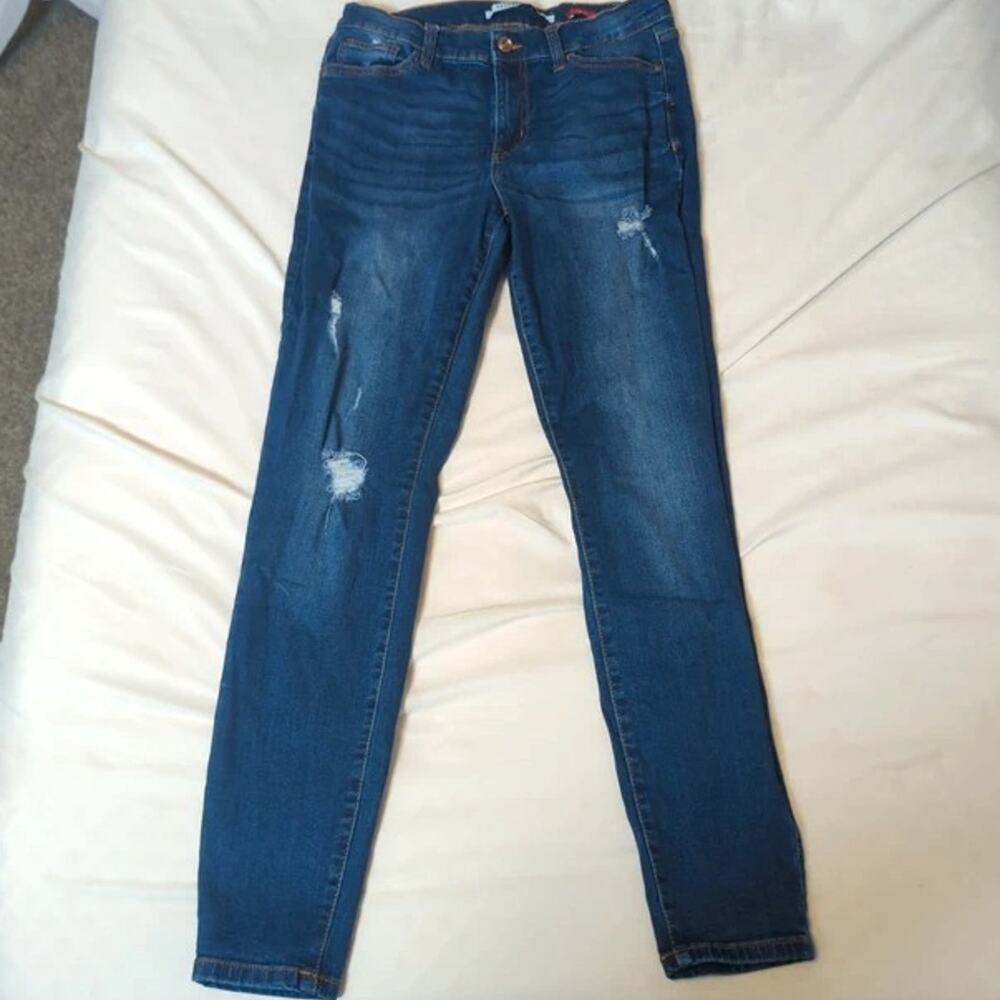 Women's Celebrity Pink Distressed Jeans – Trendy Denim Pants